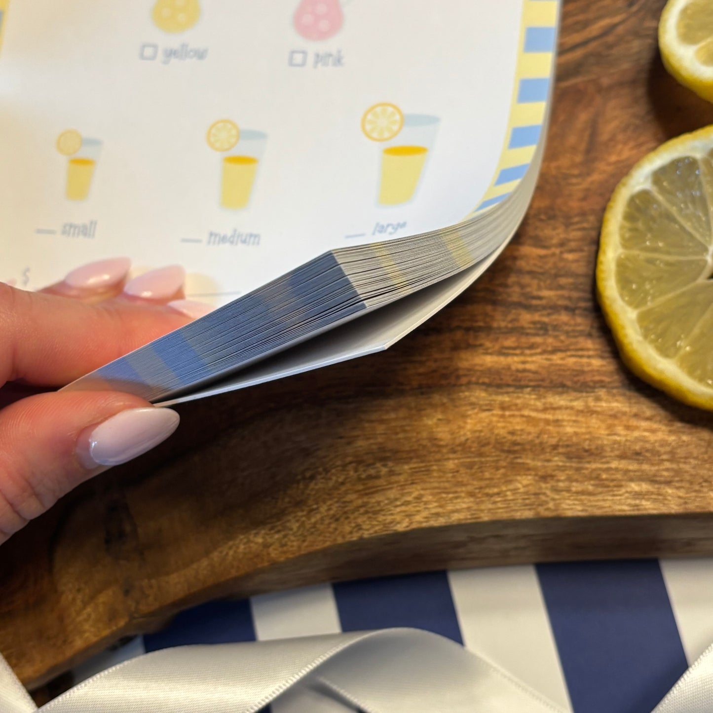 Lemonade Stand Pretend Play Notepad